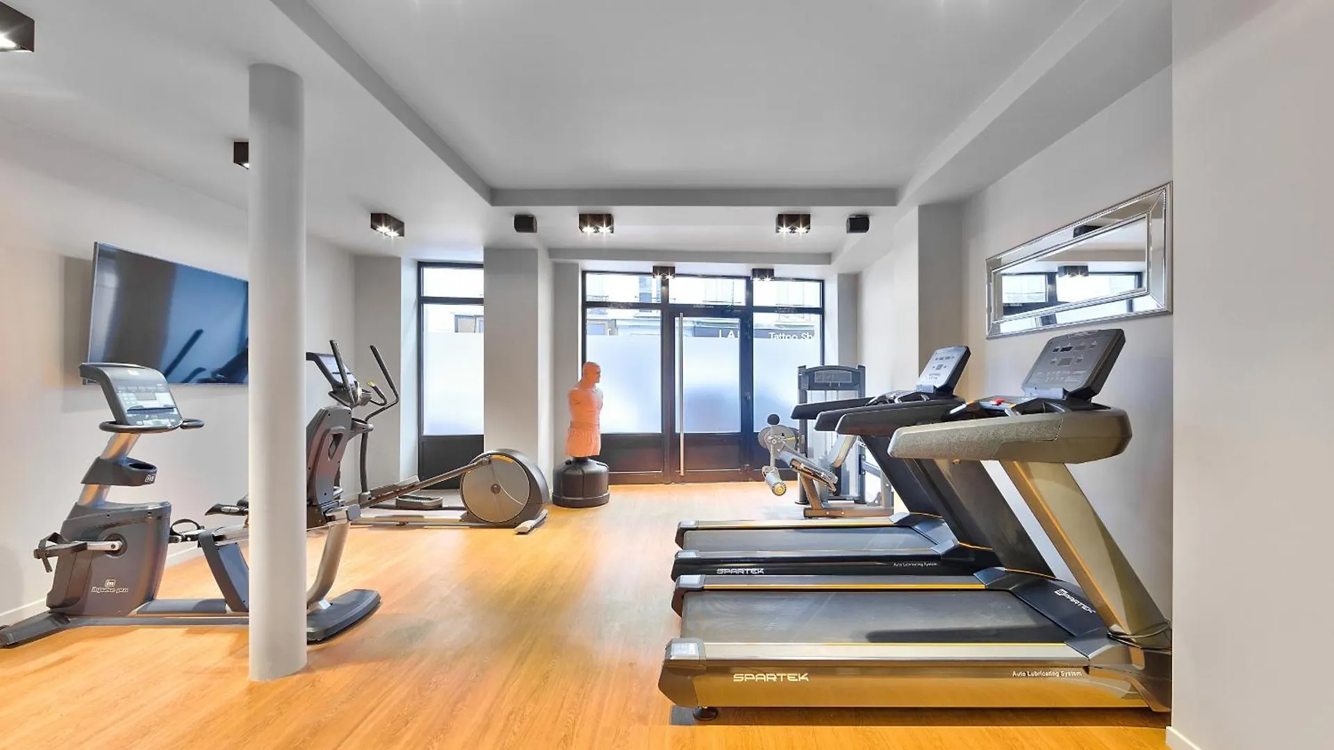 Urban Flat 97 - Spacious 1 Bedroom In Appartamento Parigi