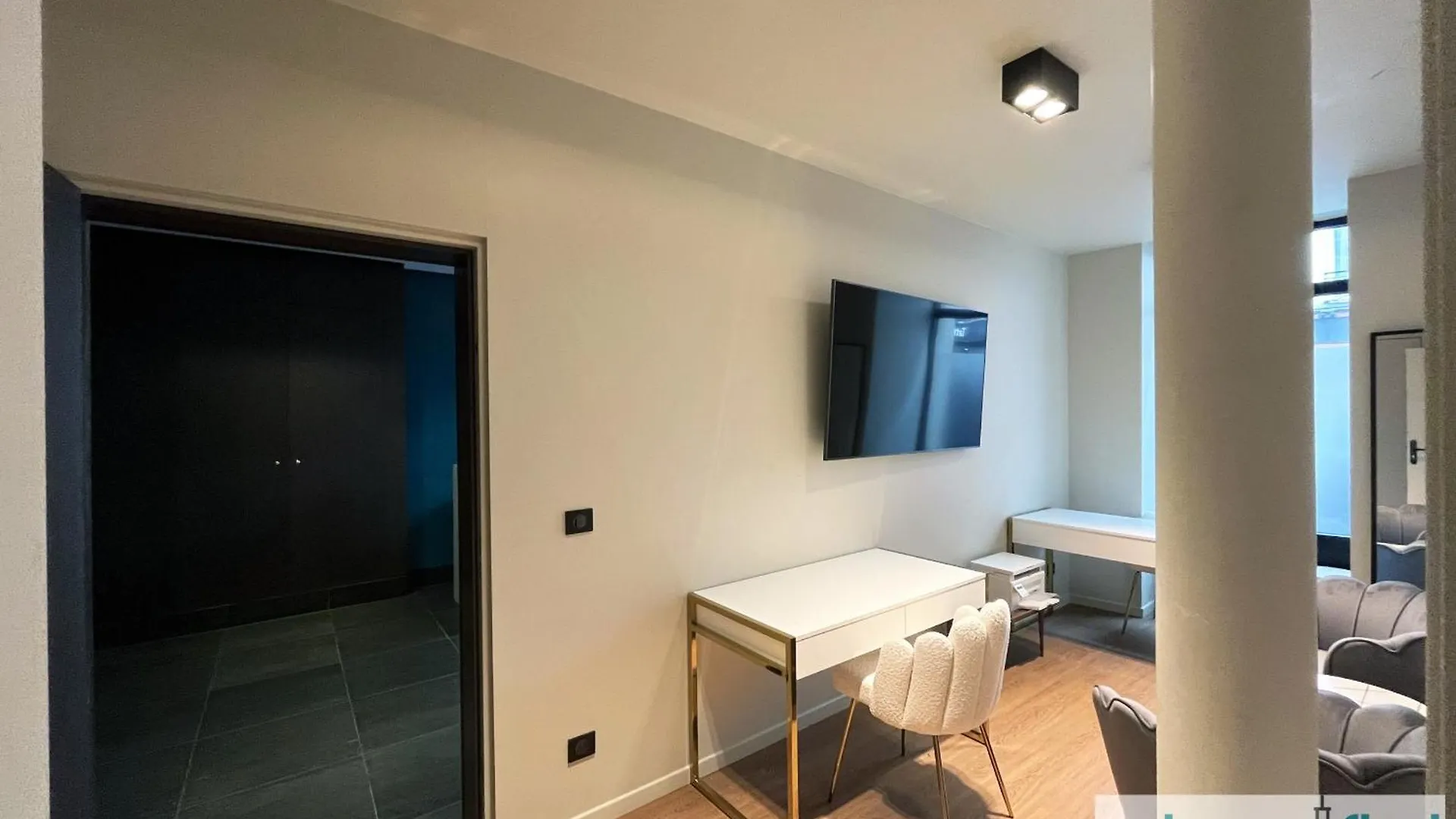 Urban Flat 97 - Spacious 1 Bedroom In Paris